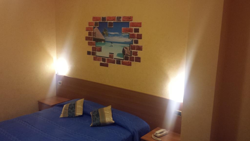 Hotel Residence Memmina Frosinone Pokój zdjęcie